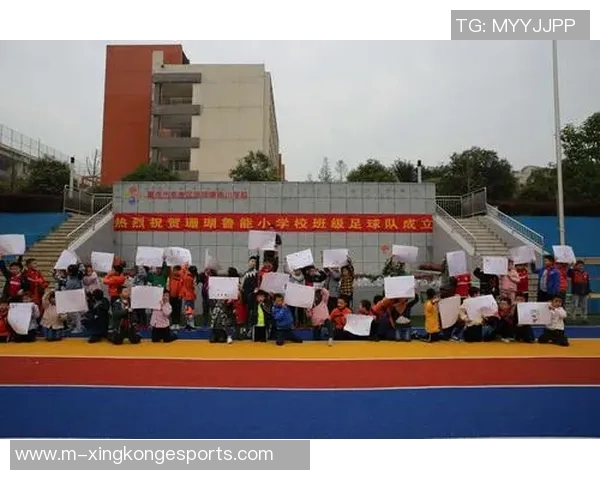 谢尔曼分享训练营感受：球队活力四射积极创造机会氛围热烈