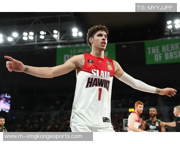 拉梅洛鲍尔生涯得分突破5000同届华子本赛季有望超越一万大关