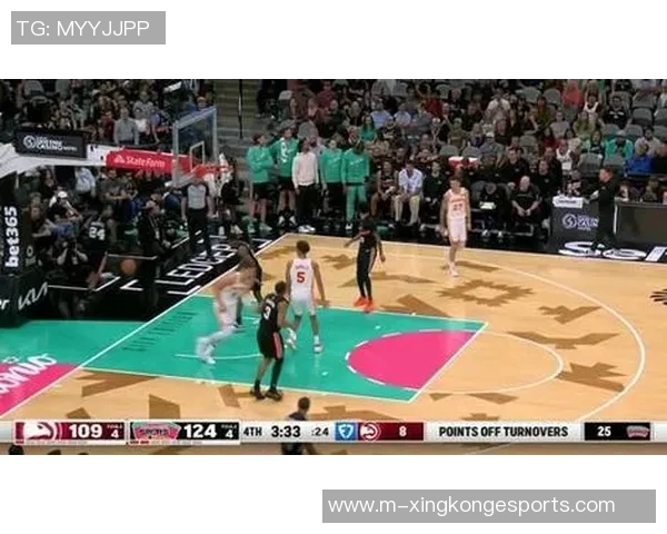 福克斯半场火力全开11投6中斩获15分4篮板4助攻表现出色