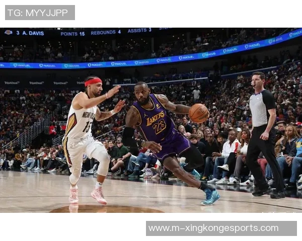 詹姆斯膝伤完全康复湖人决定谨慎对待季前赛出场时间